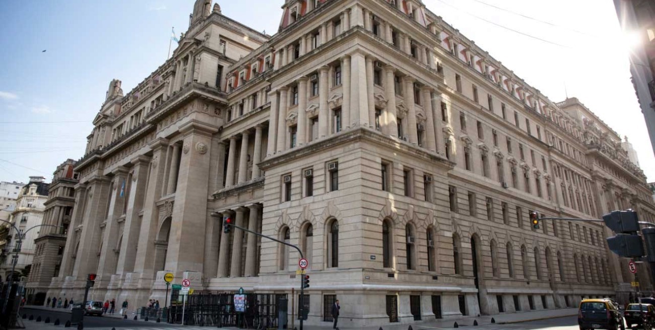 Se ofrece una recompensa de $5 millones por datos que ayuden a capturar a un condenado por abuso sexual