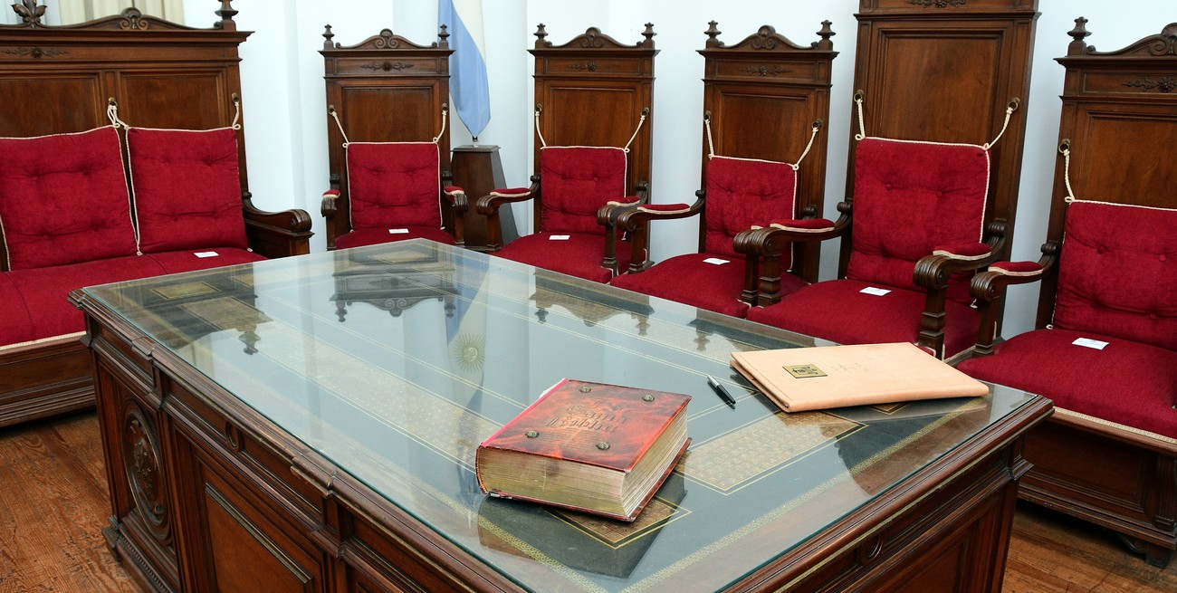 La Corte toma juramento a 15 jueces de distintos fueros para el centro norte santafesino