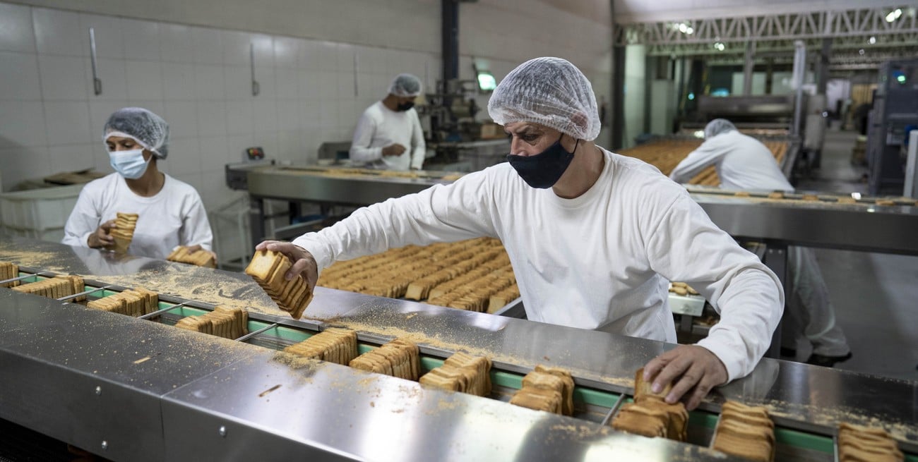 Durante los primeros siete meses del año la industria perdió más de 12.000 empleos