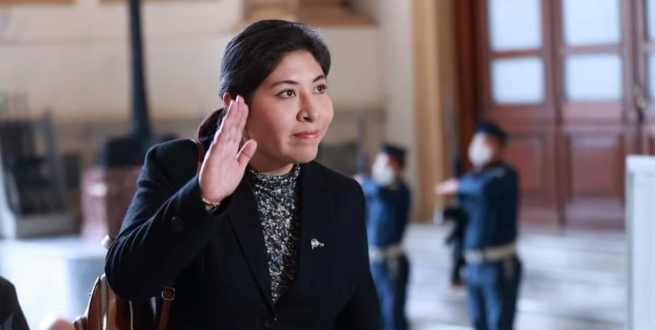 México considera "excesiva y desproporcionada" la decisión de Perú de romper lazos diplomáticos