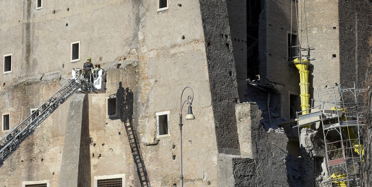 Murió un obrero tras el derrumbe de una torre medieval en Roma