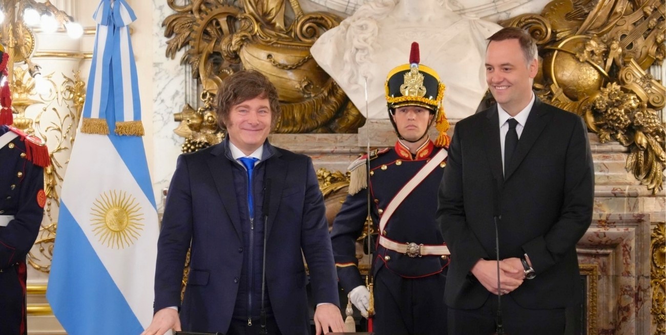 Manuel Adorni juró como nuevo jefe de Gabinete de Nación