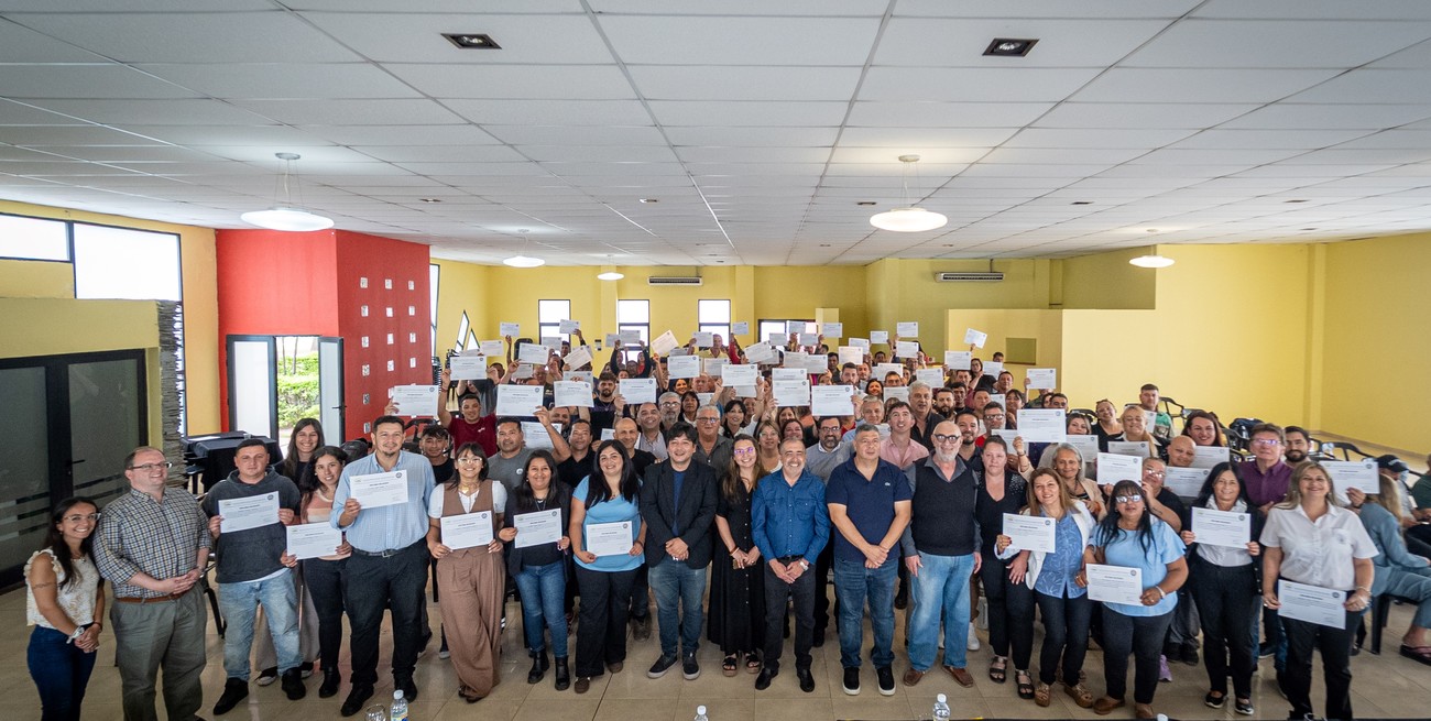 Asumieron las nuevas autoridades de ASOEM
