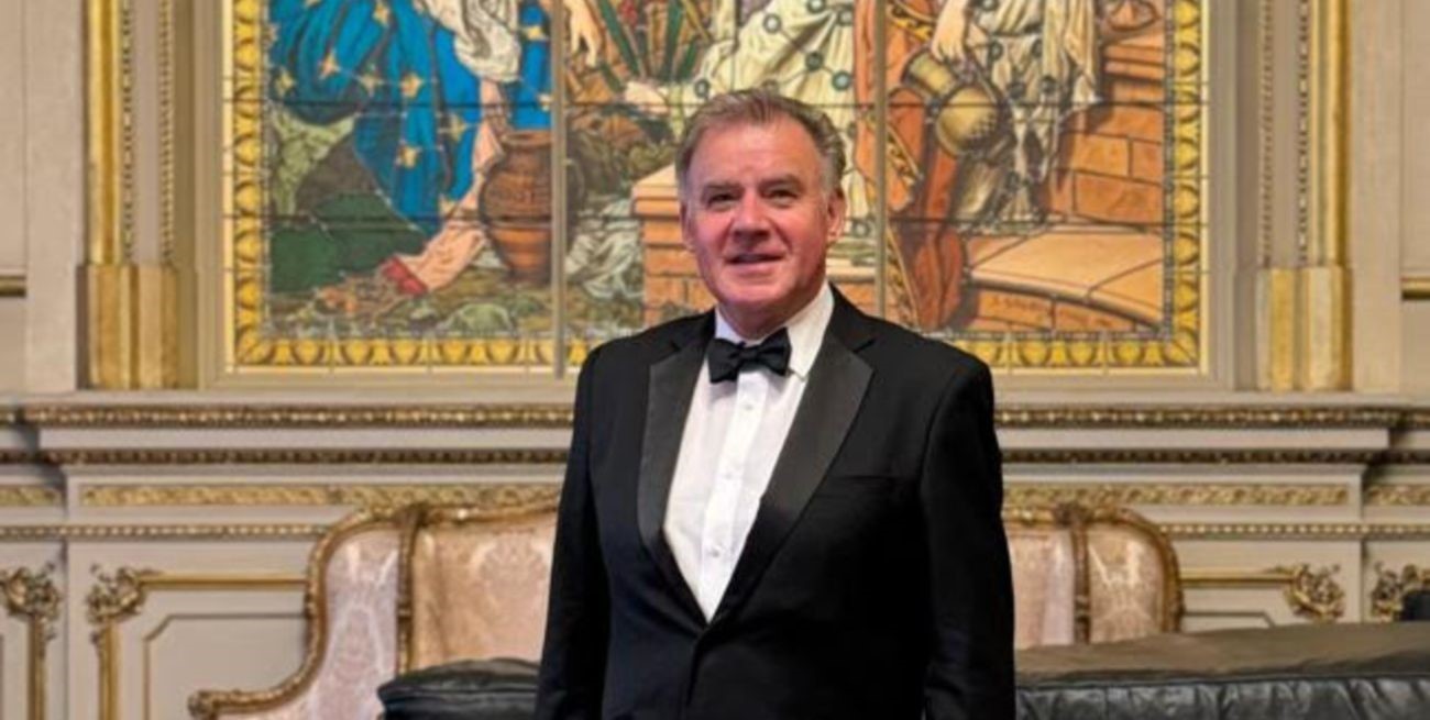 Un invitado de lujo en el cierre de "Cantando al atardecer"