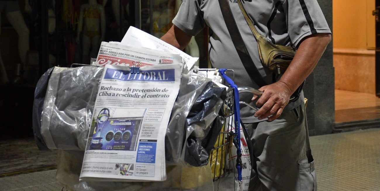 Día del canillita: un homenaje a Florencio Sánchez y a los vendedores de diarios en Argentina