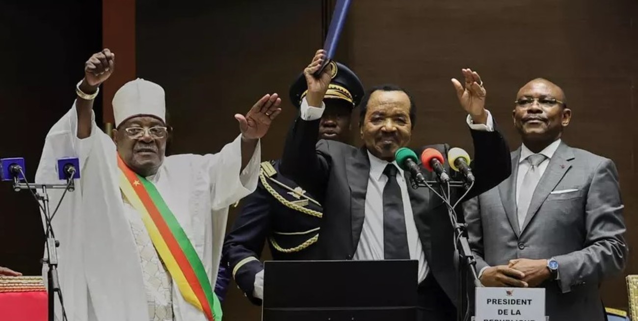 Video: el presidente de Camerún es el más anciano del mundo juró su cargo para un octavo mandato