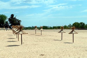 Los santafesinos disfrutarán de nueve espacios públicos renovados, con playas seguras y servicios garantizados hasta marzo de 2026.