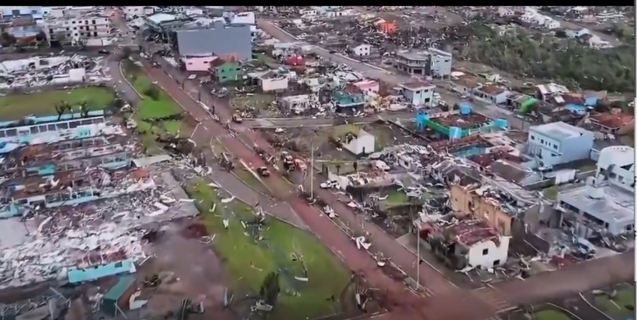 Cinco muertos y destrucción total tras un tornado de más de 250 km/h en Brasil 