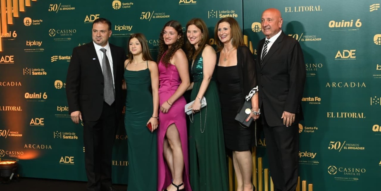 Premios El Brigadier 2025: así brillaron los invitados en la alfombra roja