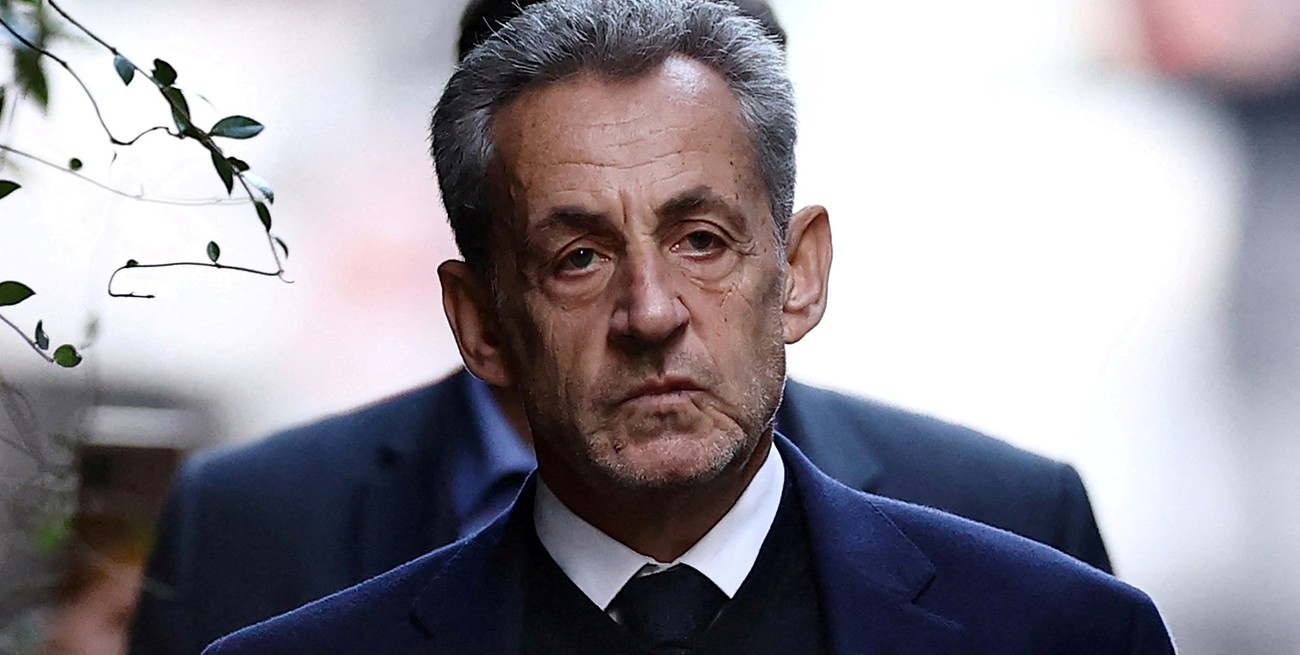 Sarkozy tendrá libertad condicional tras pasar 20 días en la cárcel de La Santé