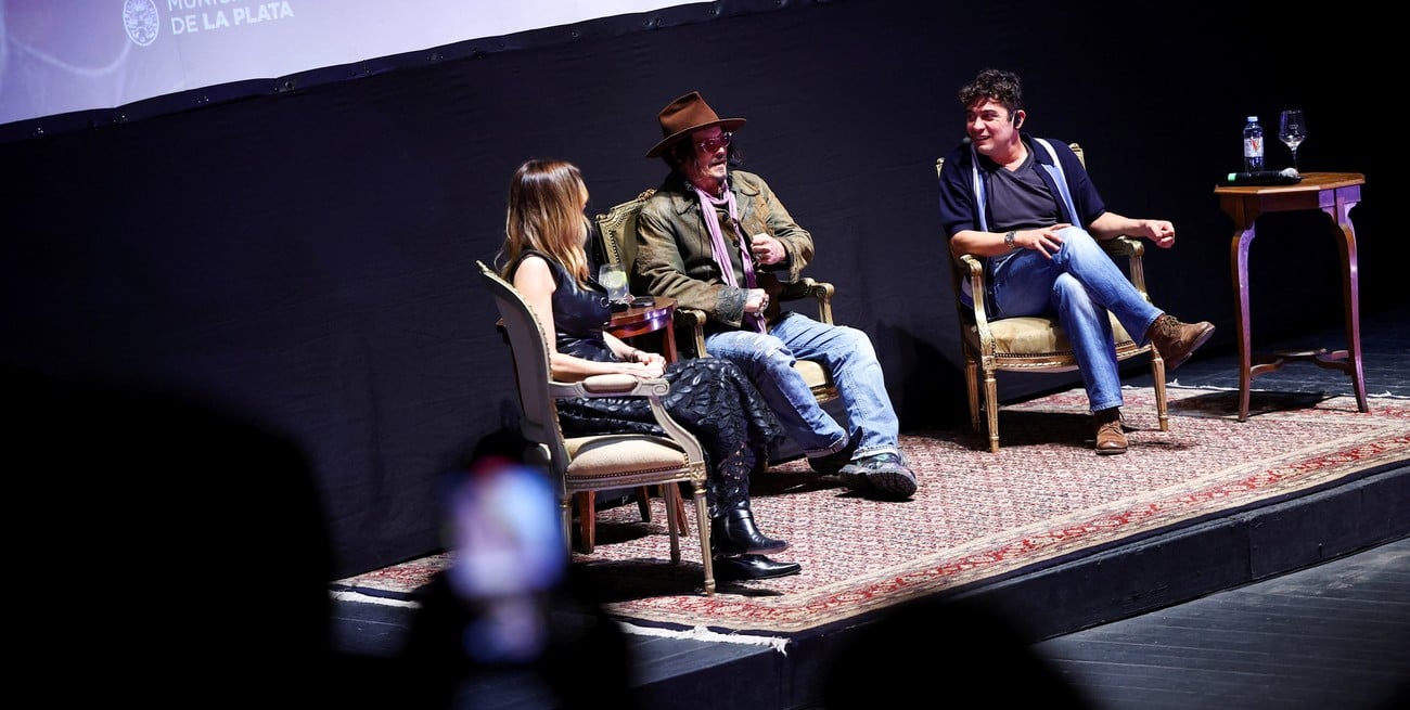 Johnny Depp cerró su paso por La Plata con una masterclass y la llave de la ciudad
