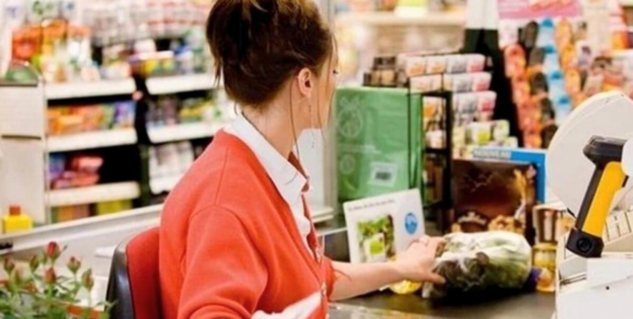 Cuánto cobran los empleados de comercio en noviembre de 2025 según el acuerdo salarial nacional