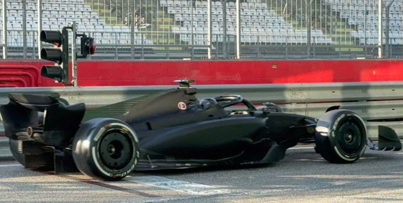 Checo Pérez debuta en los ensayos de Cadillac rumbo a la Fórmula 1