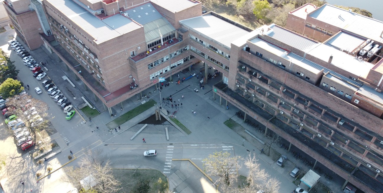 La UNL inscribe a sus carreras presenciales y a distancia