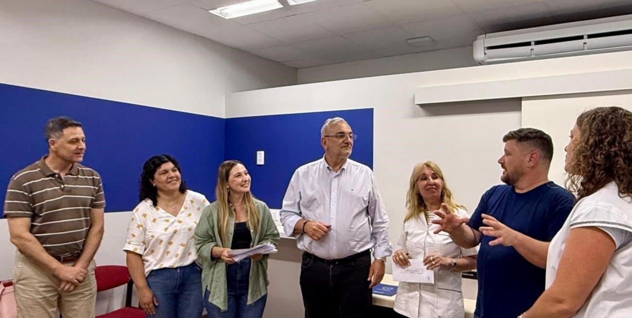 Encuentro de Calvo y Chivallero con representantes de instituciones intermedias