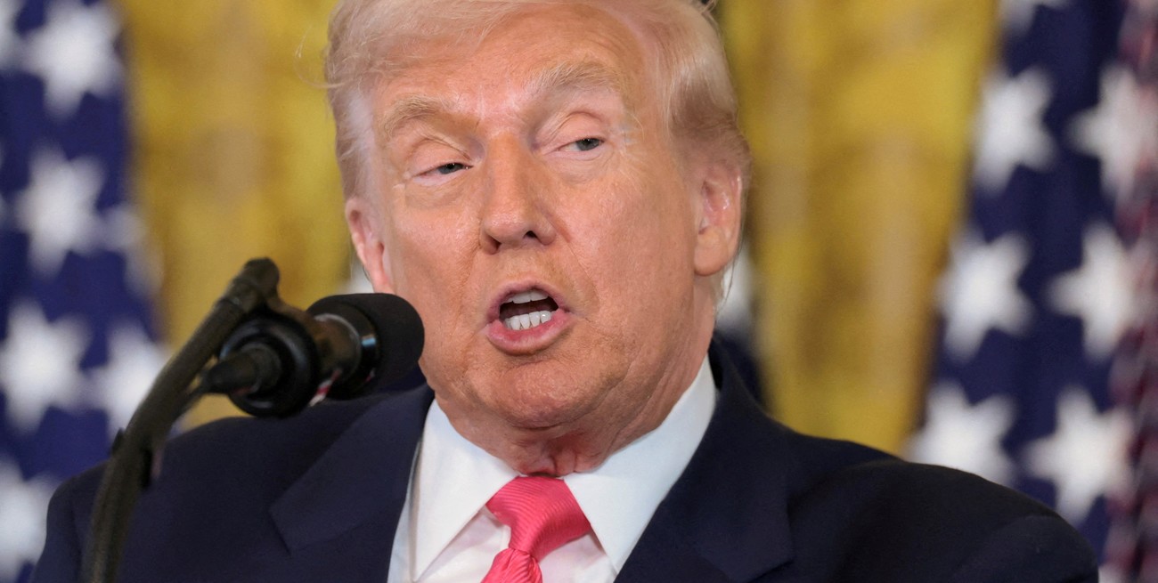 Trump ordenó investigar a Bill Clinton y empresarios vinculados a Jeffrey Epstein