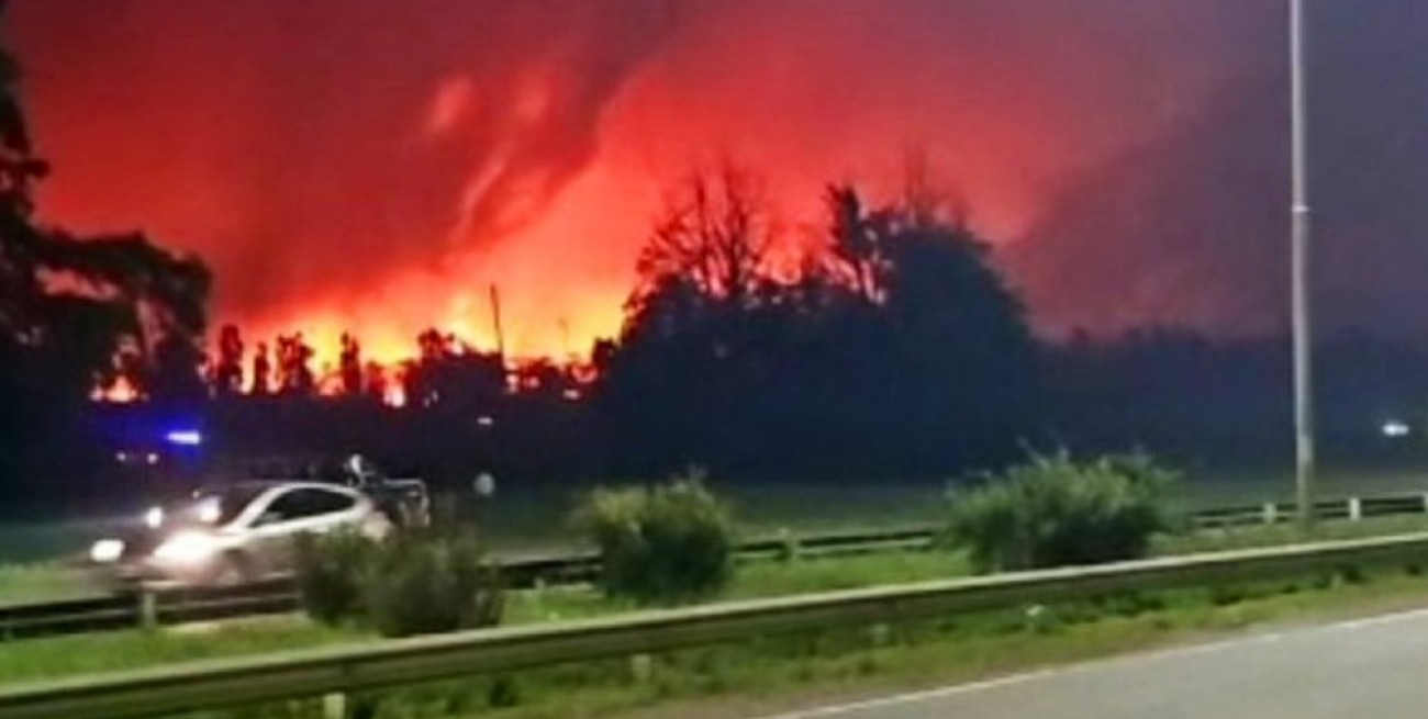 Incendio en Ezeiza: informan que está contenido y refuerzan el operativo federal