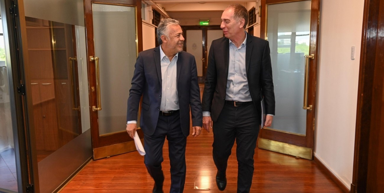 Santilli visitó a Cornejo en busca de respaldo a las reformas que impulsa Milei