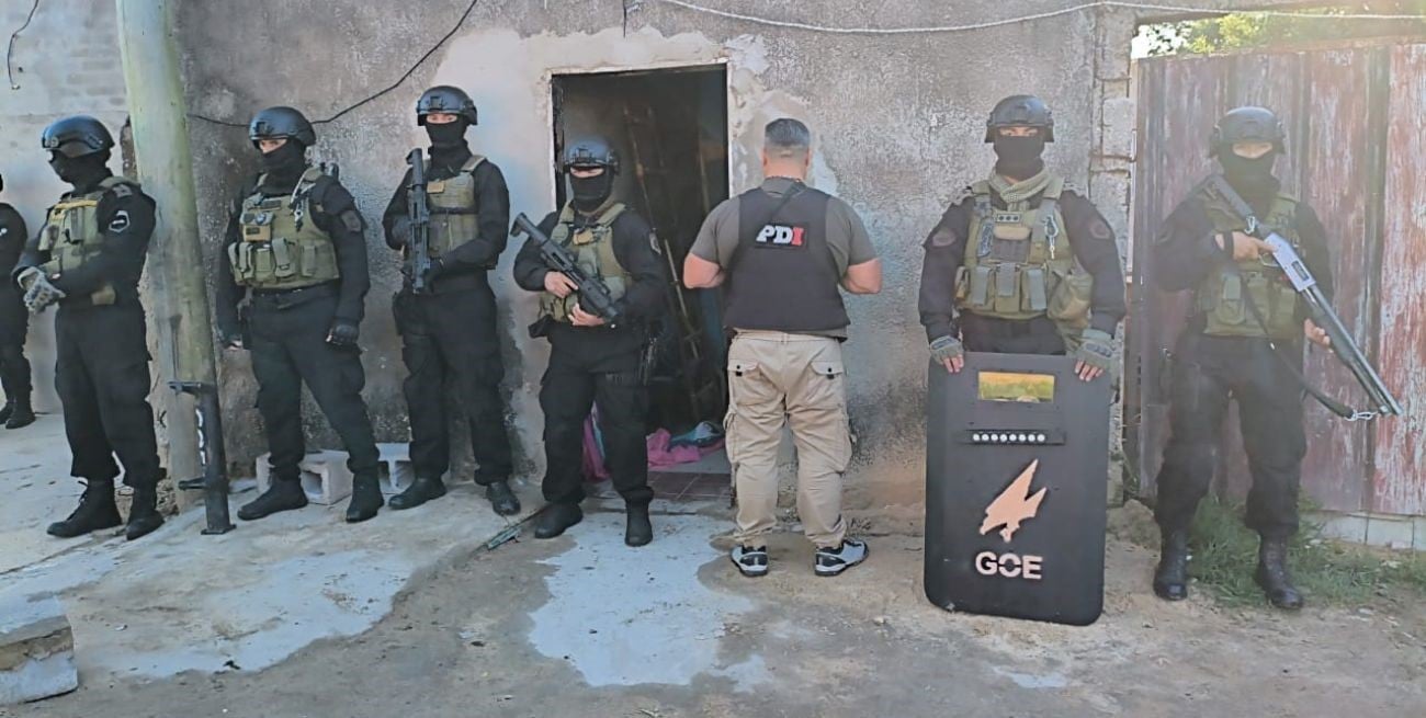 Arrestan a un hombre acusado de balear a una mujer y a su pequeño hermano en Alto Verde