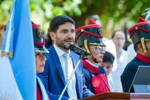 Pullaro recorrió la historia santafesina y destacó la rebeldía provincial en defensa del federalismo.