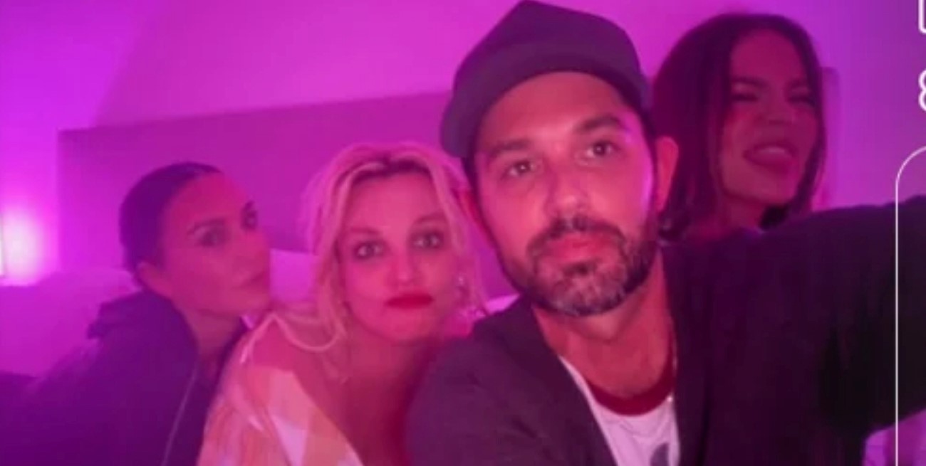 Britney Spears apareció junto a Kim y Khloé Kardashian y la foto desató un furor global