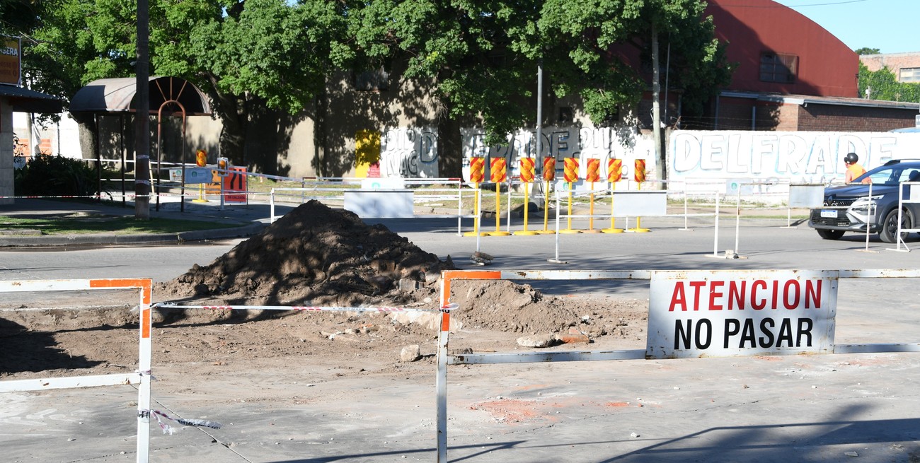 Con la construcción de una rotonda buscan evitar choques en una esquina peligrosa de Santa Fe