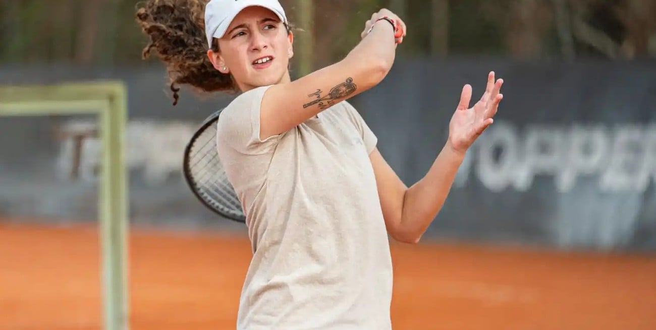 Zaira Martínez inicia su primera gira internacional y lleva el tenis de María Teresa a Estados Unidos