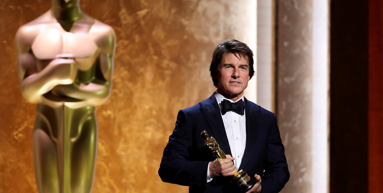 "Hacer películas no es lo que hago, es quien soy": Tom Cruise recibe un Oscar honorífico por su trayectoria