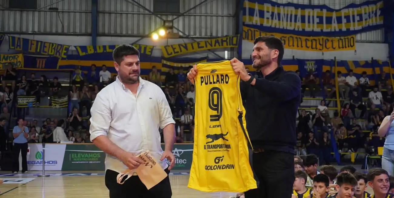Pullaro participó de la inauguración de la nueva cancha de Centenario: "Los clubes construyen ciudadanía"
