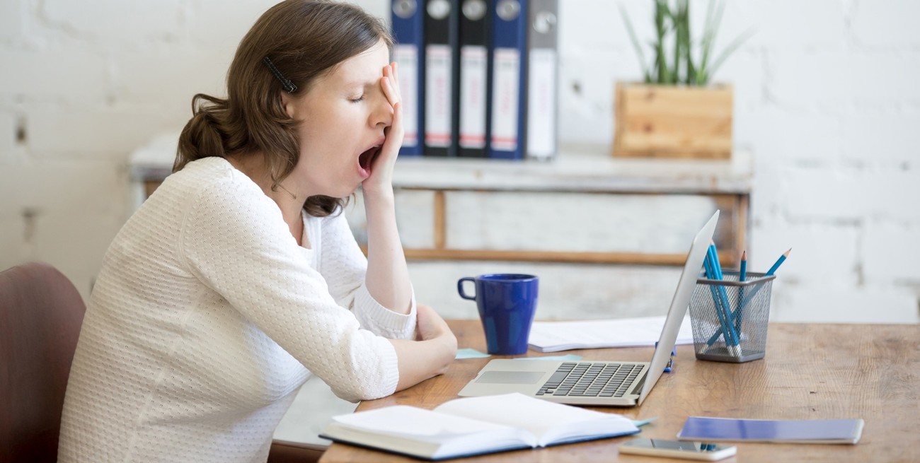 Dormir poco genera efectos parecidos al estado de ebriedad