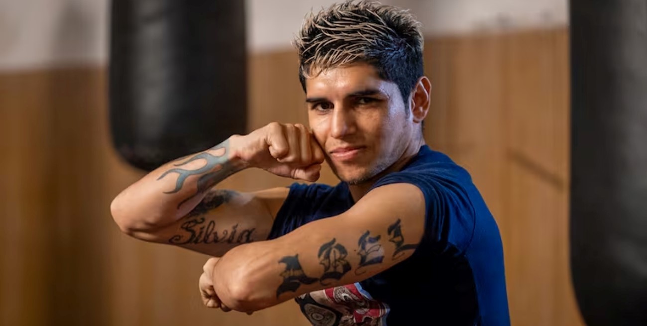 El argentino Puma Martínez enfrenta a Jesse Rodríguez por tres coronas del peso supermosca