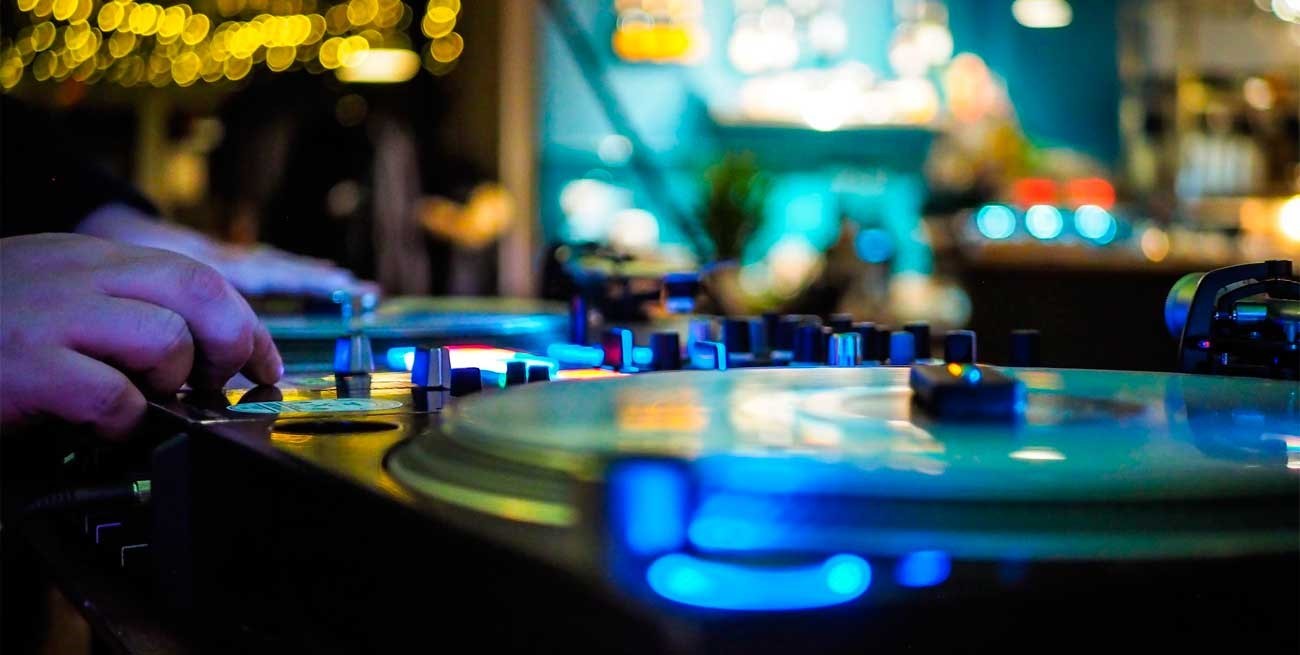 La Justicia avaló el planteo de 5 colegios de Santa Fe para no pagar derechos de música en fiestas de recepción