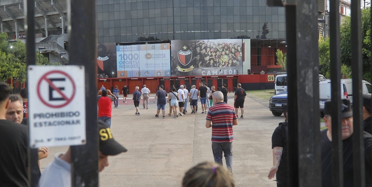 Colón aprobó Memoria y Balance con superávit