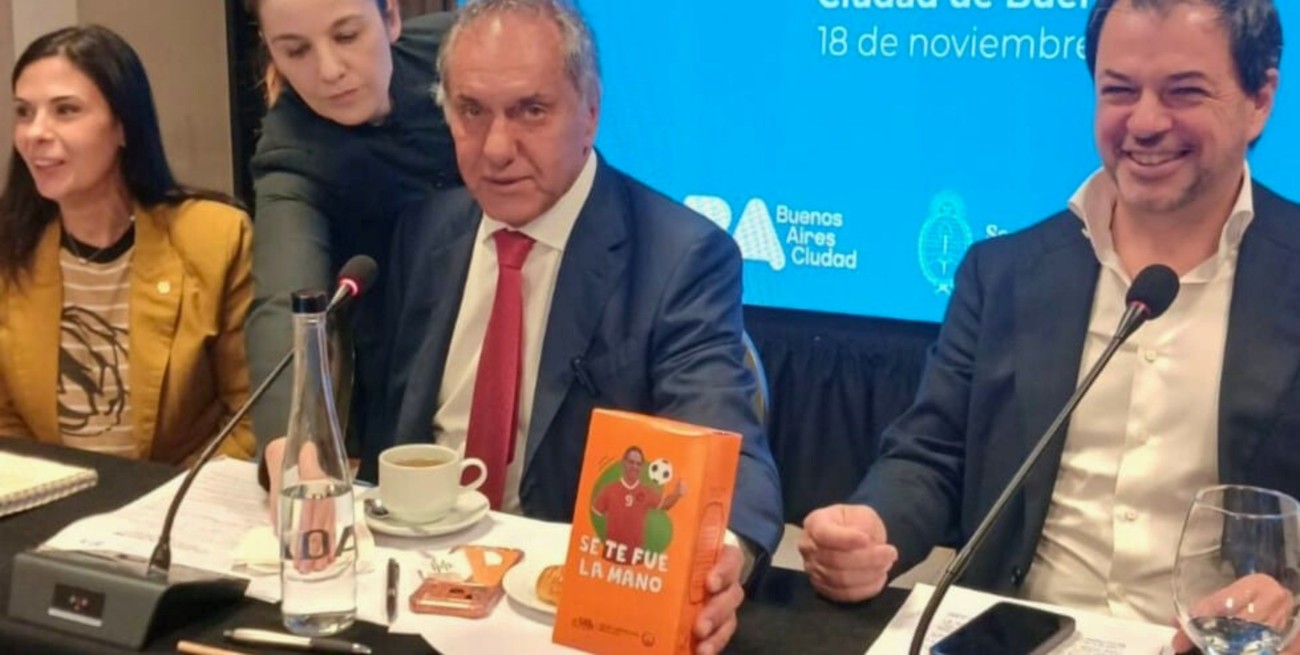 Daniel Scioli presentó su yerba mate con un llamativo slogan: "se te fue la mano"