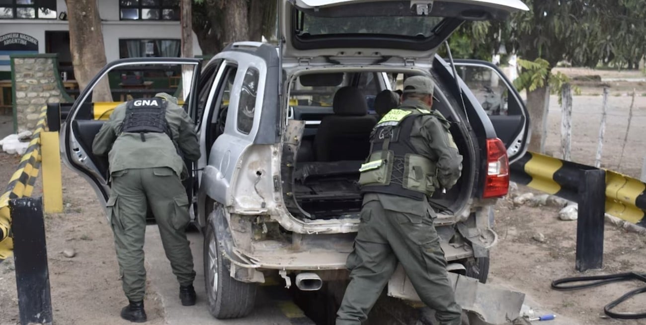Jujuy: secuestran 46,8 kg de cocaína ocultos en un remis 