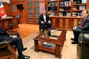 El ministro Santilli viajó a Santiago del Estero para sumar apoyo de Gerardo Zamora al Presupuesto 2026 y a las reformas laboral y tributaria que impulsa Milei.