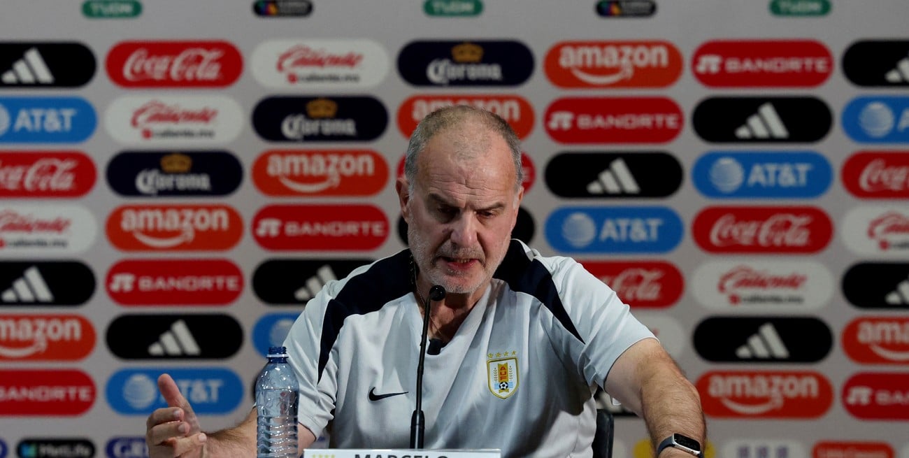 Polémica por las estrellas de Uruguay: qué decisión analiza la FIFA para el Mundial