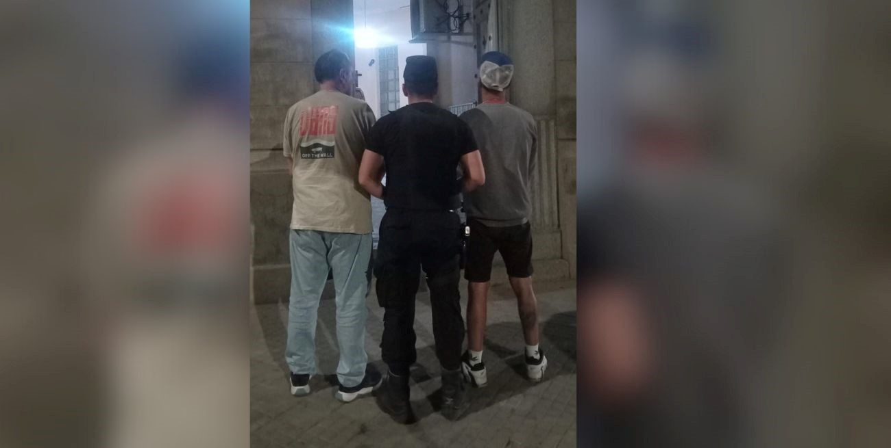 A los tiros con un revólver y una escopeta en barrio Centenario