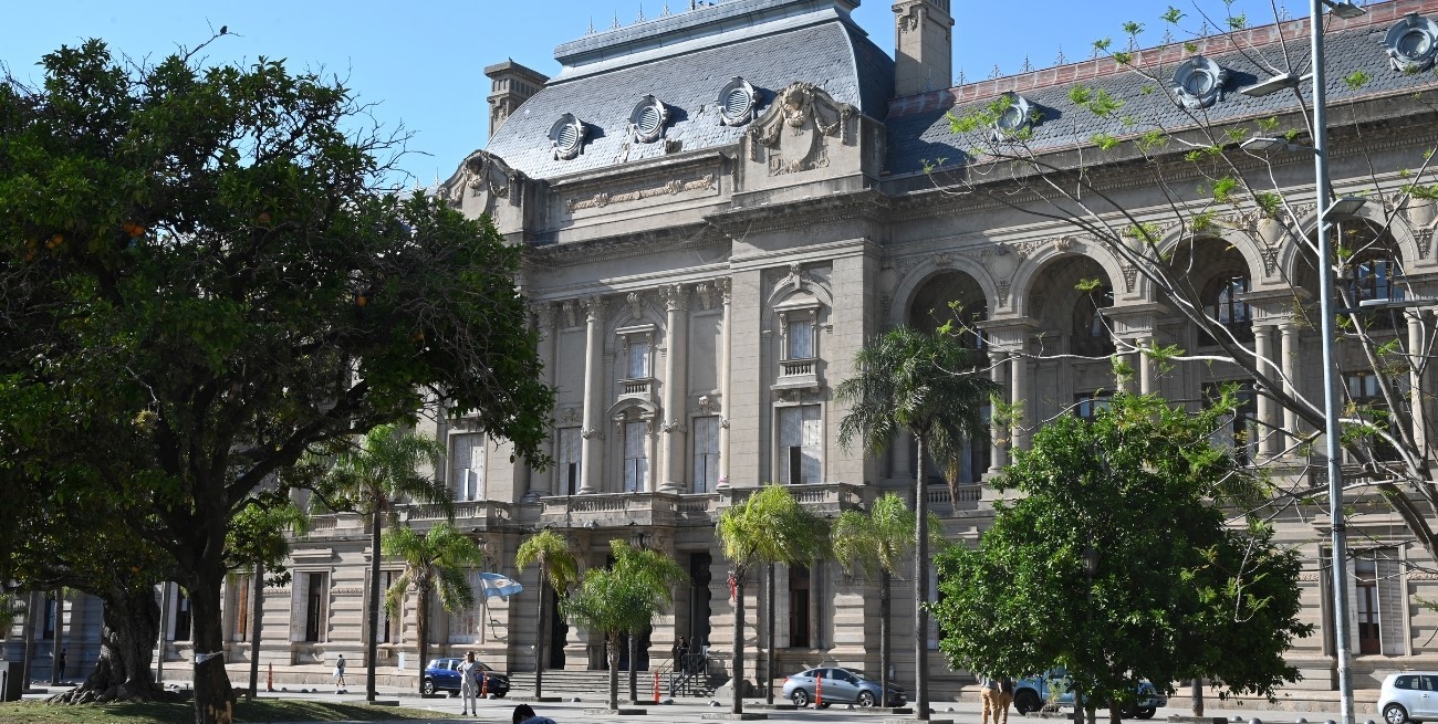 Noviembre volvió a traer menos coparticipación nacional y Santa Fe volvió a quedar relegada