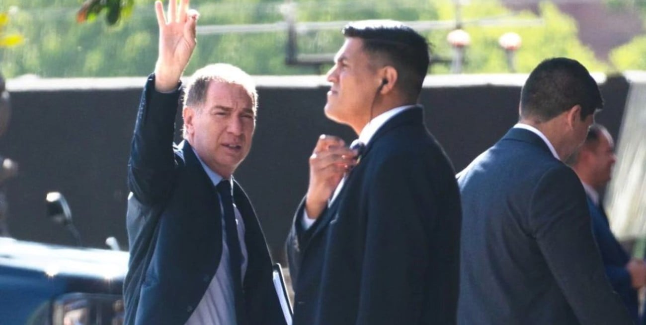 Santilli visita en Corrientes a Valdés buscando apoyo para aprobar el Presupuesto 2026