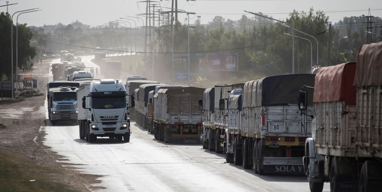 Eliminaron un histórico arancel al transporte de cargas en Argentina