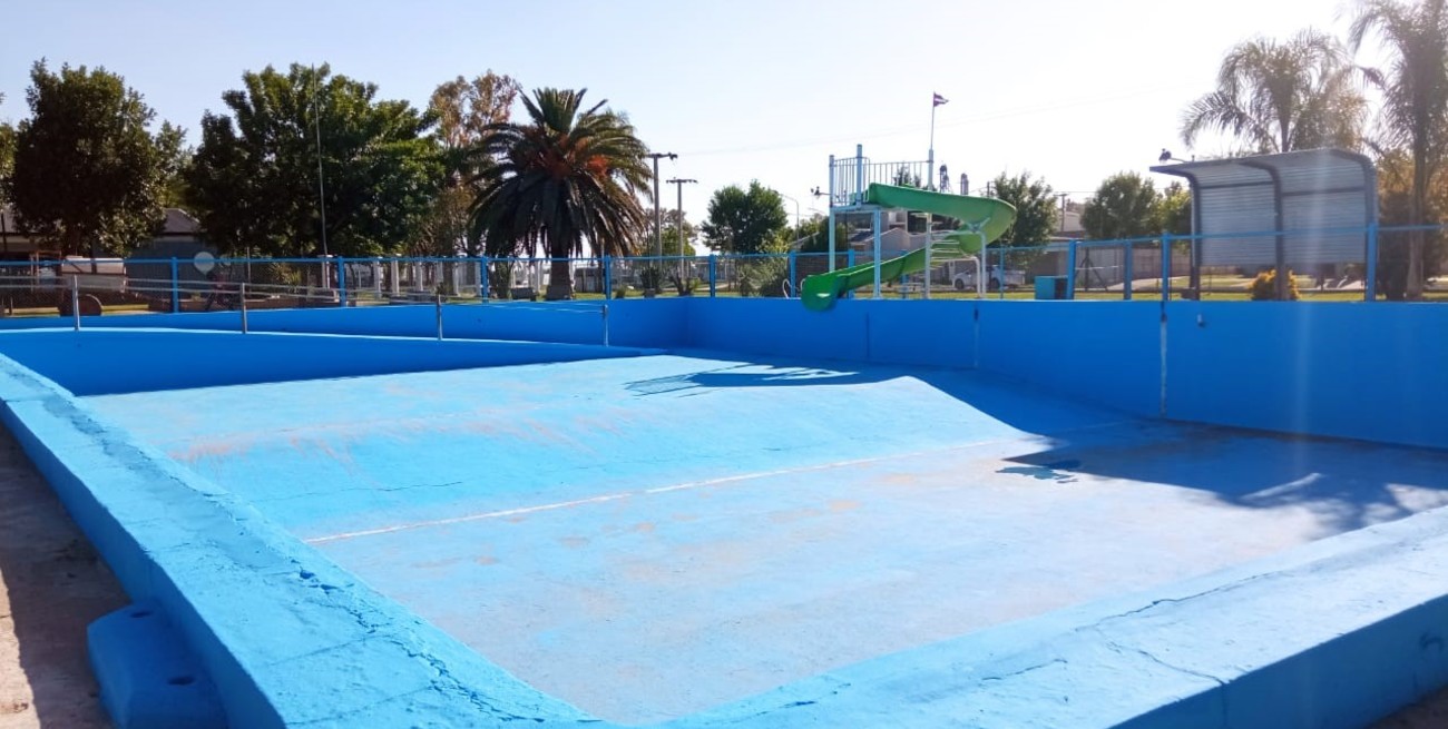 Trabajos estratégicos en la pileta y espacios comunes del Complejo Recreativo de Ramona