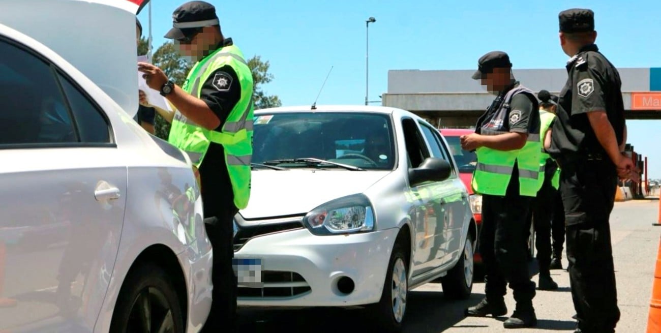Tres policías imputados por pedir coimas en la Ruta 1 recuperaron la libertad bajo restricciones