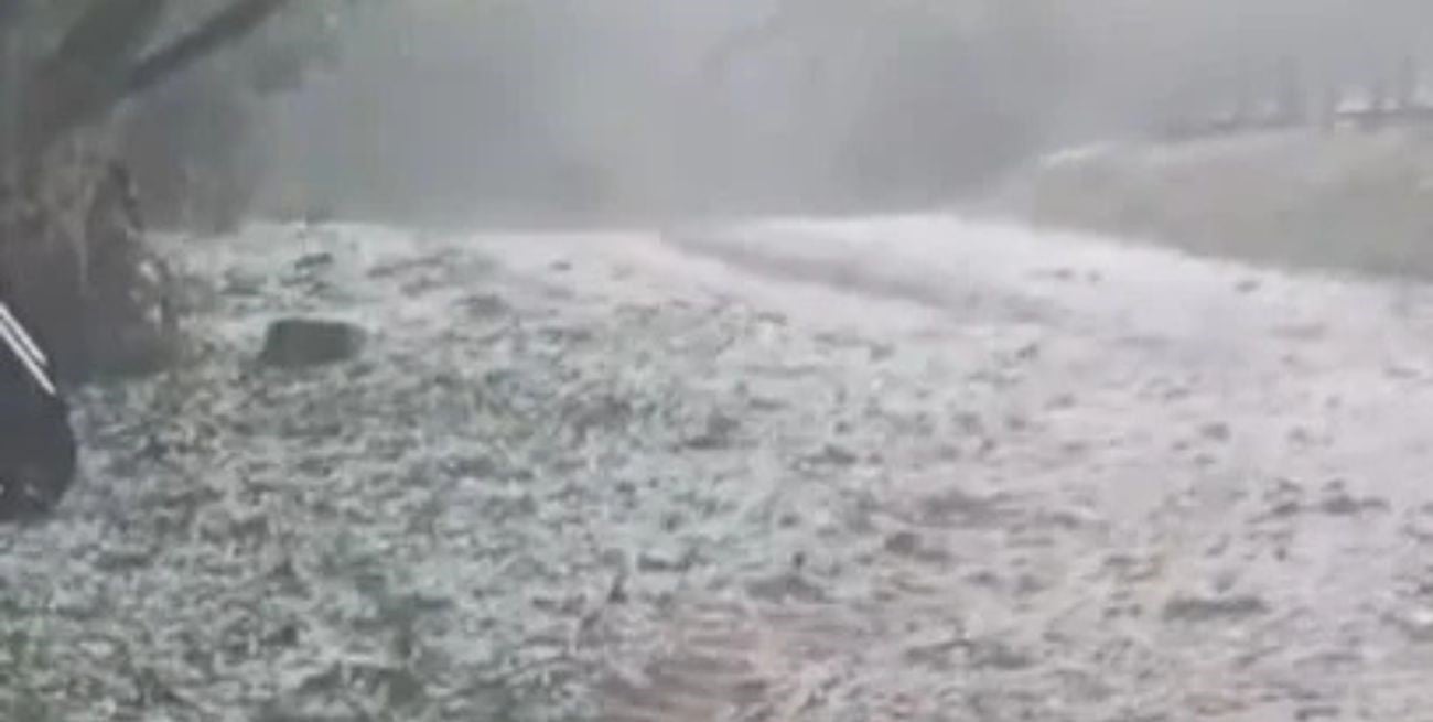 Intensa granizada azotó el sur de Brasil y hay alerta en por tormentas severas
