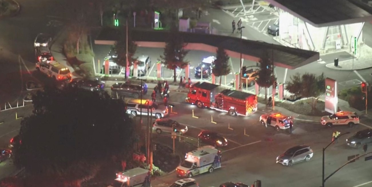 Video: tiroteo en un shopping de California causó pánico y dejó tres heridos