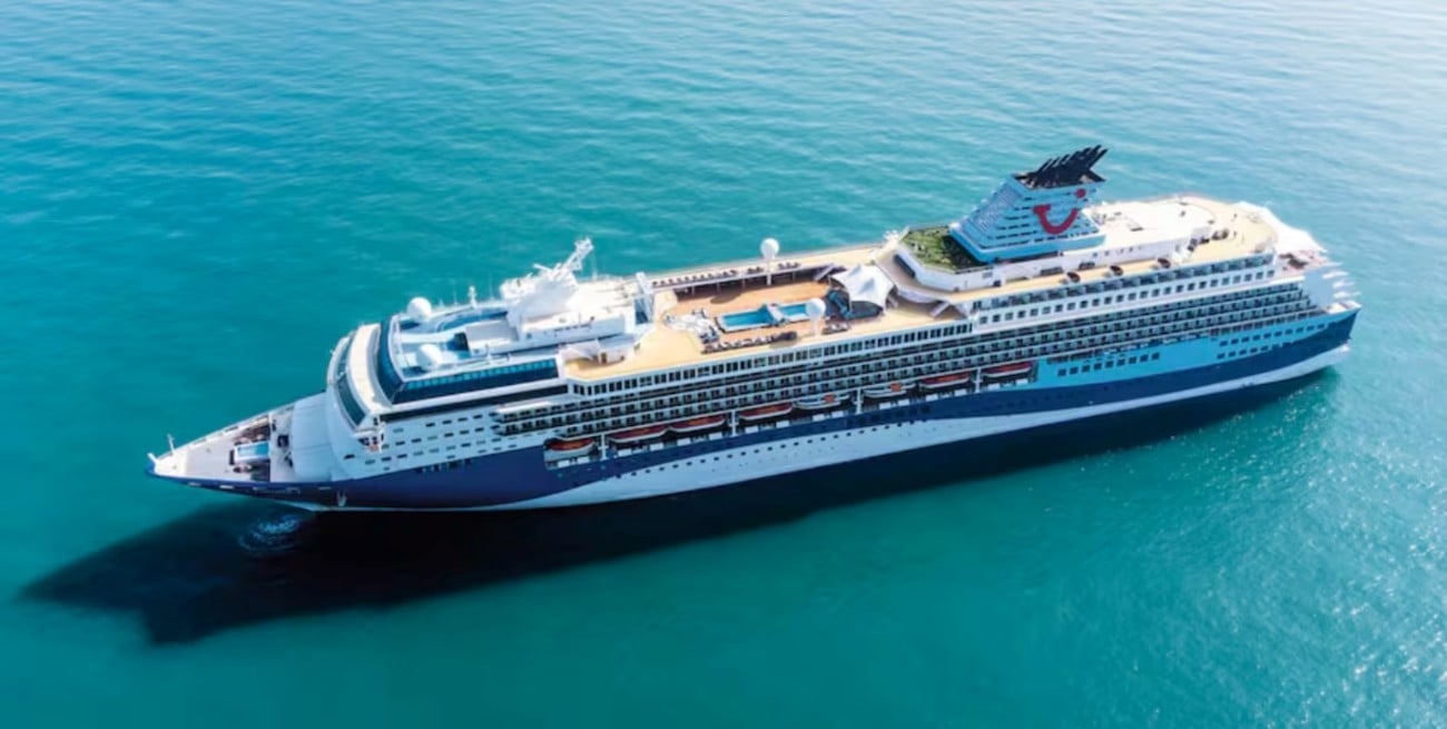 Intensa búsqueda en Tenerife: turista británico cayó al mar desde un crucero