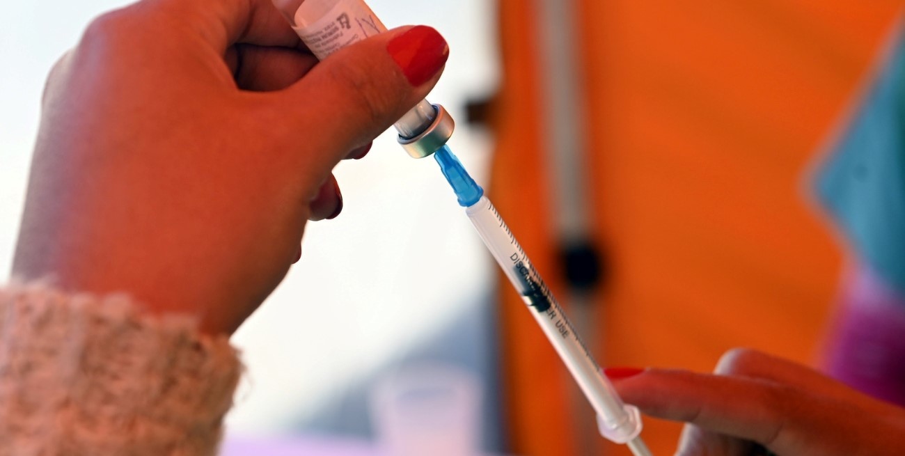 Vacunación itinerante en Santa Fe: dónde estará el operativo esta semana y qué nuevas dosis se incorporan