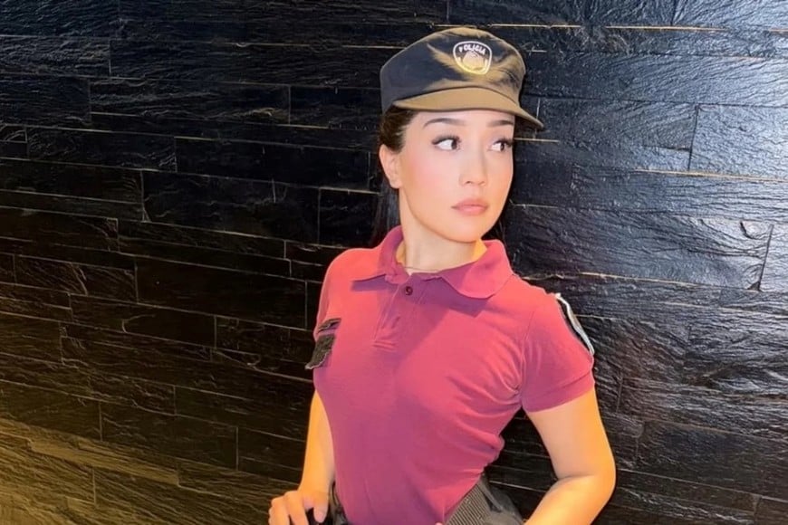 Necesidad económica": la policía suspendida por hacer videos hot dio su versión de los hechos