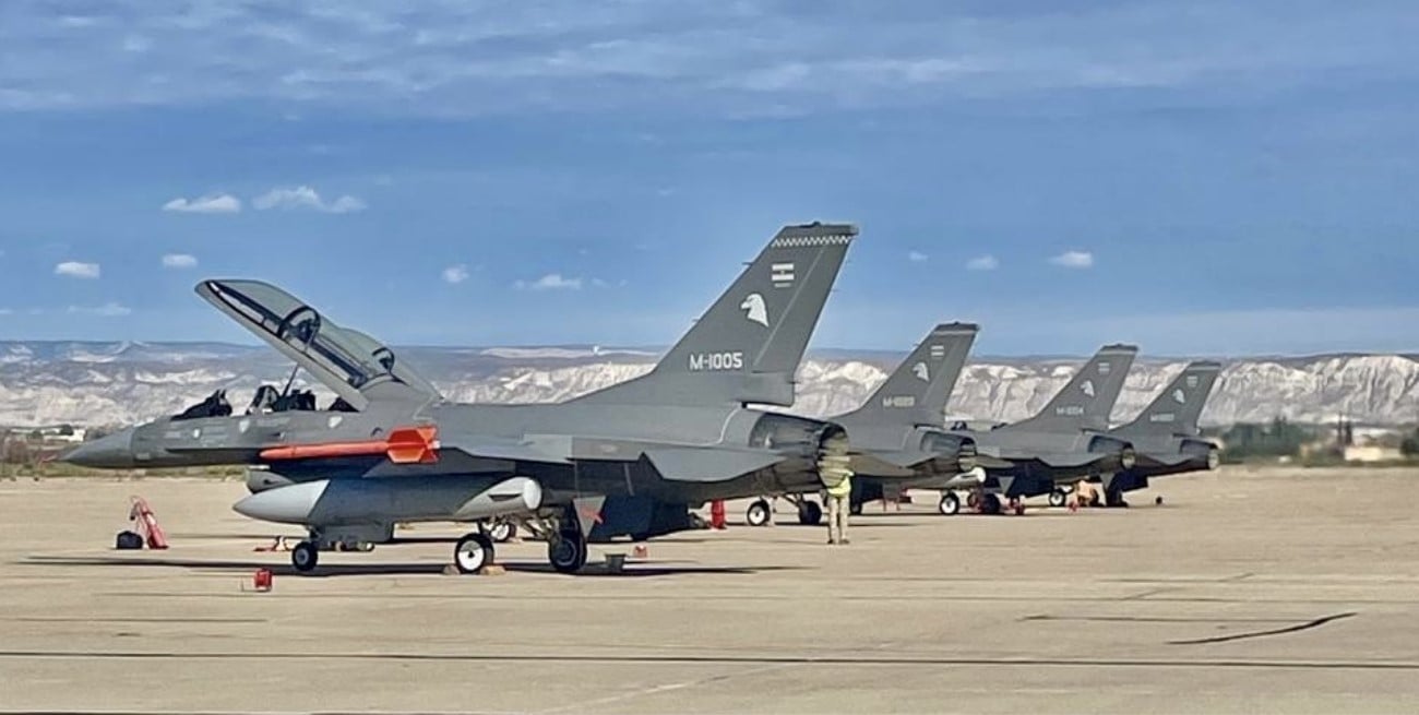 Desde Dinamarca a Córdoba: el largo viaje de los primeros F-16 argentinos