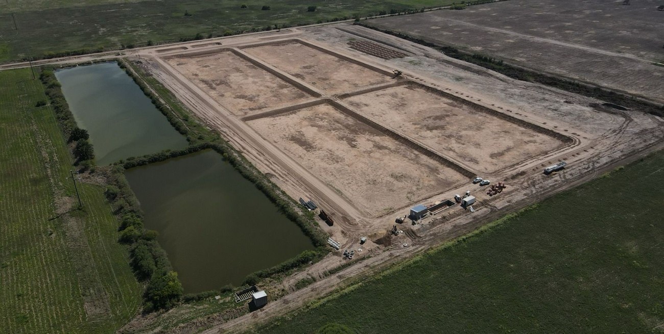 Tostado avanza con el 70% de la obra cloacal que beneficiará a más de 7.500 vecinos 